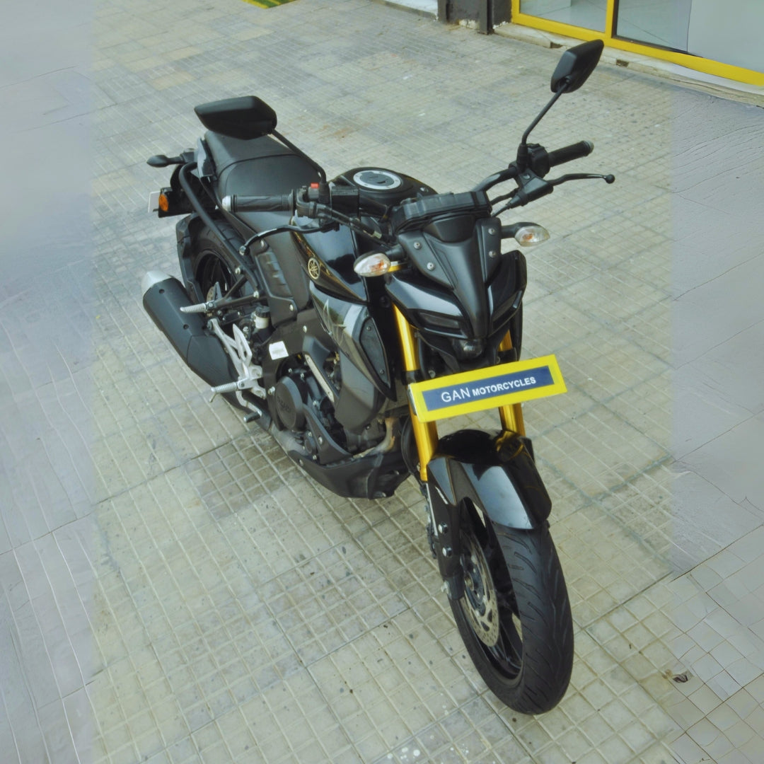 YAMAHA MT 15