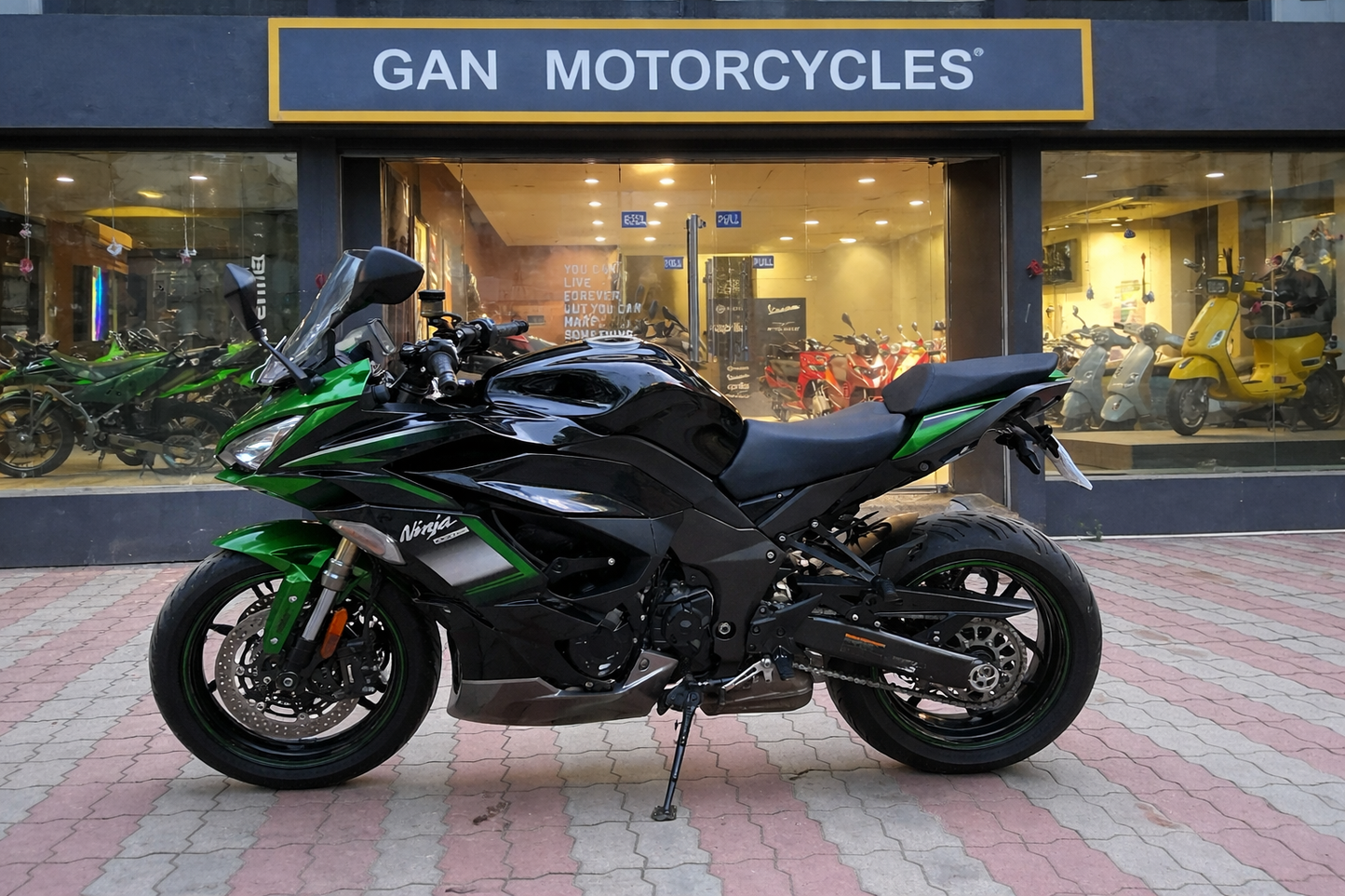 Ninja 1000 (2021)