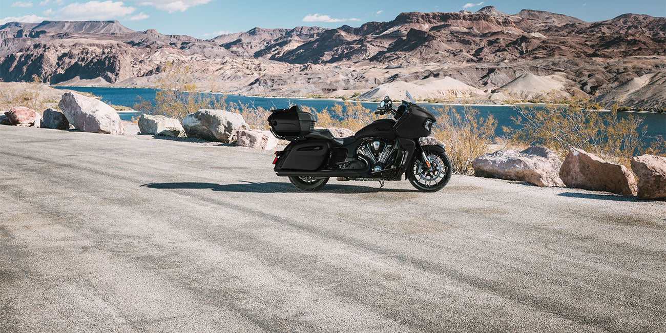 Indian Pursuit Dark Horse with 112 Package