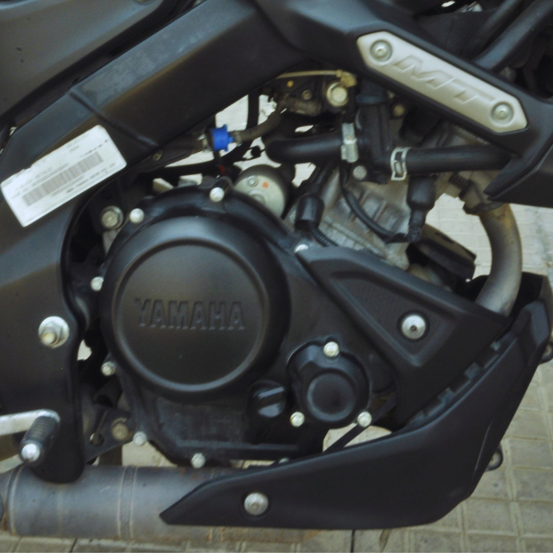 YAMAHA MT 15