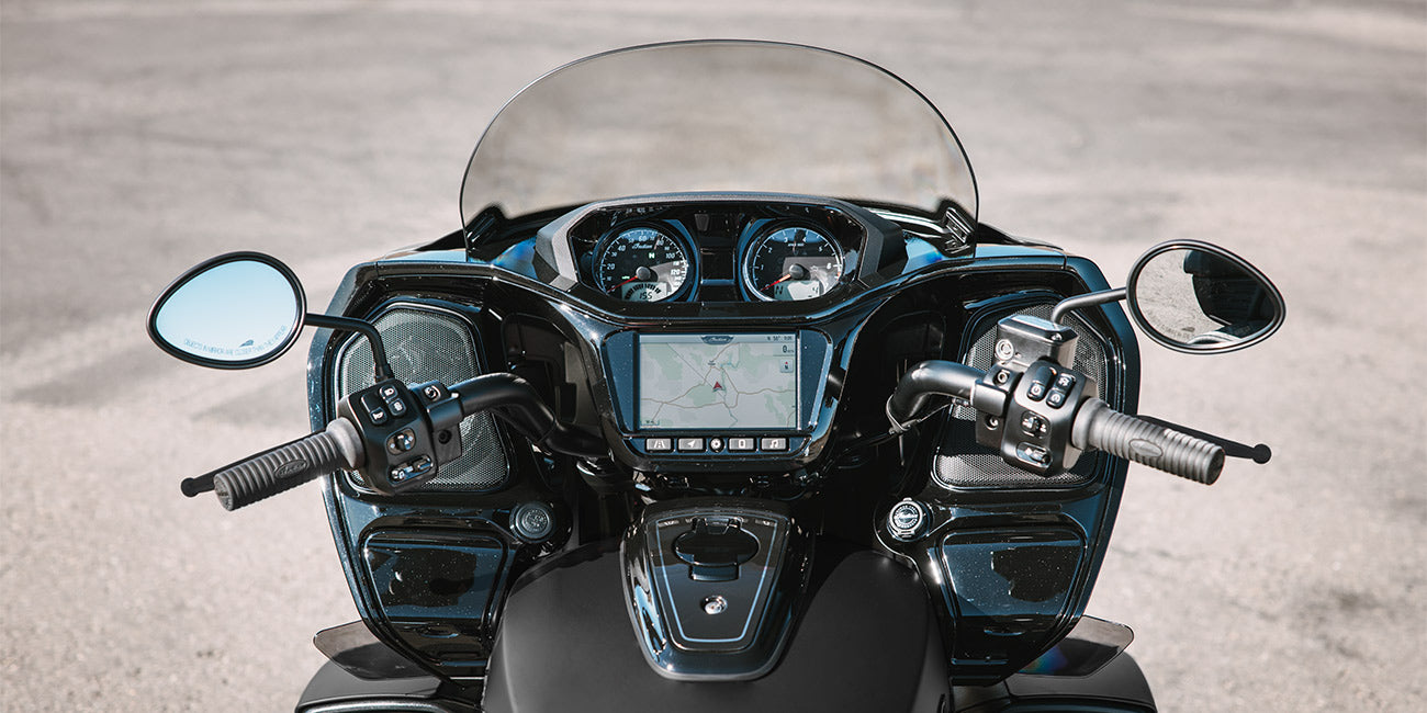 Indian Pursuit Dark Horse with 112 Package