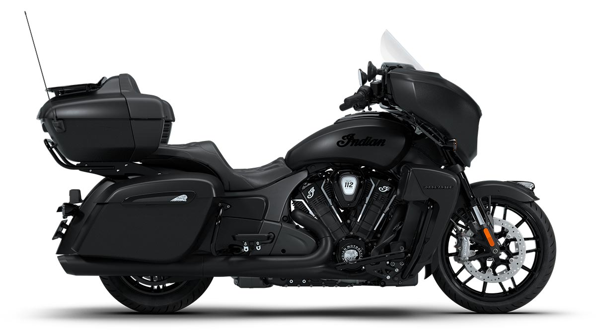 Indian Roadmaster Dark Horse Black Smoke